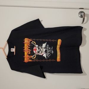 DEF LEPPARD Tour 2015 Los Angeles Concert tee XL Joe Sav Vivian Phil  Rick